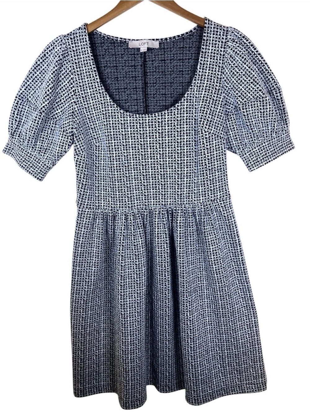 LOFT XS Black White Textured Knit Fit Flare Dress Puff Sleeve Stretch